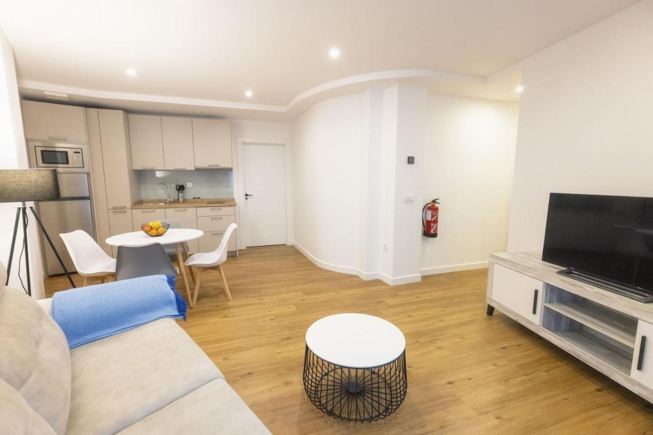 Apartamentos Centro Лянес Екстериор снимка