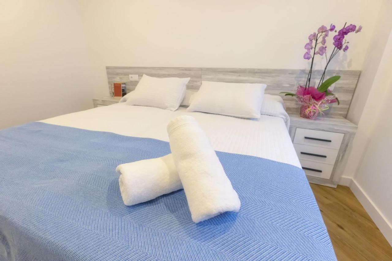 Apartamentos Centro Лянес Екстериор снимка